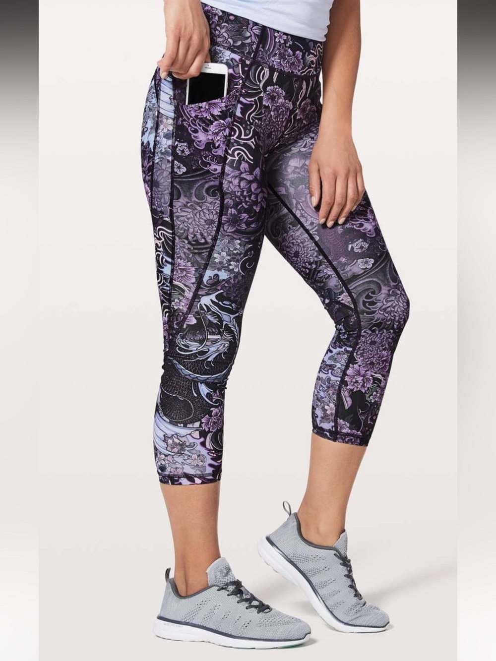 LULULEMON Time To Sweat Crop 23” in Memoir Multi Purple sz 6